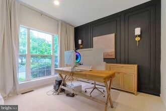 207 Alpine Dr SE in Leesburg, VA - Building Photo - Building Photo