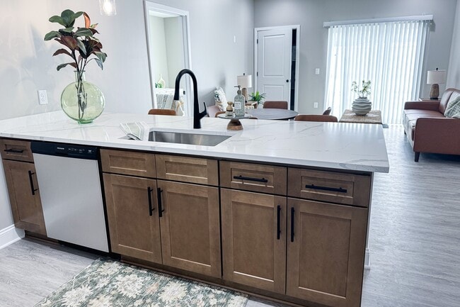 The Greens Luxury Apartments in Getzville, NY - Building Photo - Building Photo