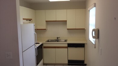 19 Lake Vista Trail in Fort Pierce, FL - Building Photo - Building Photo