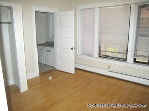 9 Upland Rd in Cambridge, MA - Building Photo - Building Photo