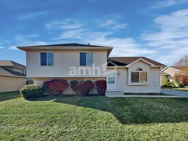 1801 Winger Dr in Plainfield, IL - Building Photo