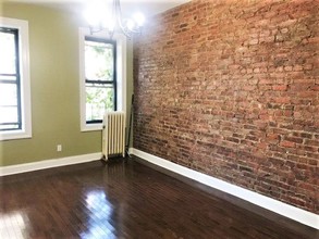 262 Neptune Ave in Brooklyn, NY - Building Photo - Interior Photo