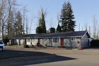 Brookside Manor in Salem, OR - Building Photo - Building Photo