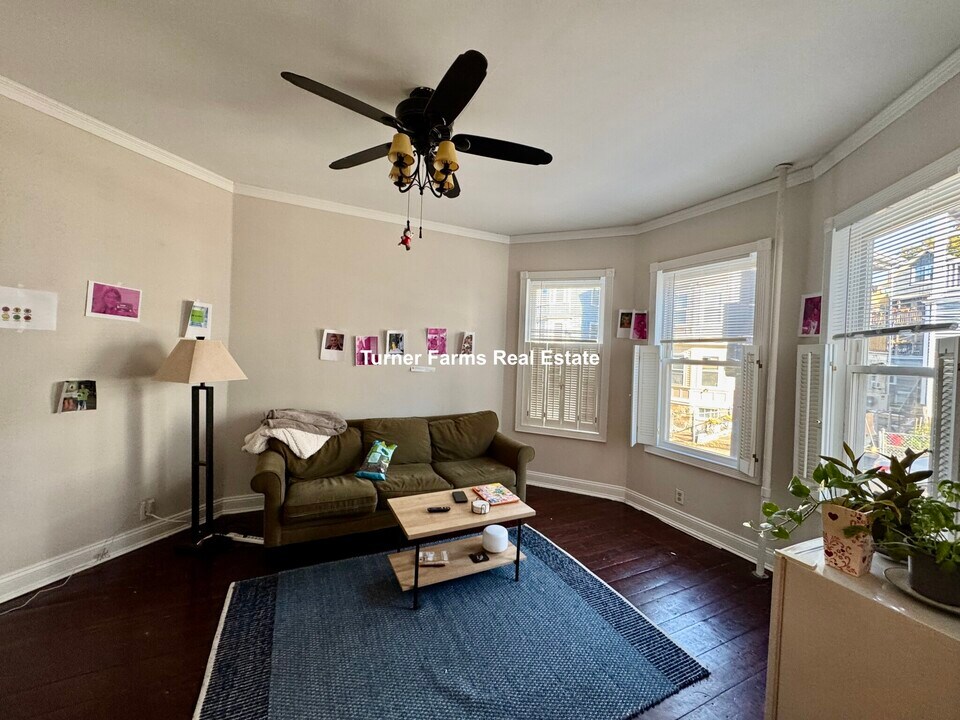 17 Sachem St, Unit 3 in Boston, MA - Building Photo