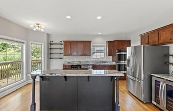 2505 Eastway Dr in Lexington, KY - Building Photo - Building Photo