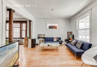 2121 Harriet Ave in Minneapolis, MN - Building Photo - Building Photo