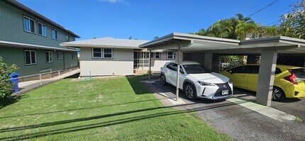 44-749-749 Kane‘ohe Bay Dr in Kaneohe, HI - Building Photo - Building Photo