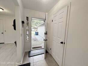 7634 Rain Forest Dr W in Jacksonville, FL - Building Photo - Building Photo
