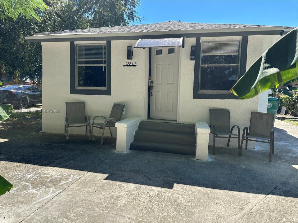 288 NE 58th Terrace in Miami, FL - Building Photo