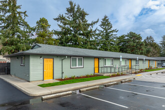 Marilann Terrace in Beaverton, OR - Building Photo - Primary Photo