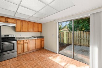 4881 Gulfstream Rd in Lake Worth Beach, FL - Building Photo - Building Photo