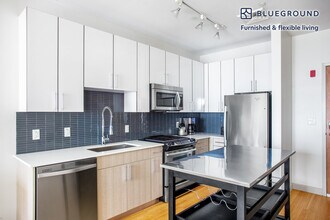 320 D St in Boston, MA - Building Photo - Building Photo