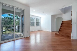 4371 SW 160th Ave in Miramar, FL - Building Photo - Building Photo