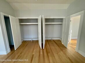 536 Columbia St in Hudson, NY - Building Photo - Building Photo