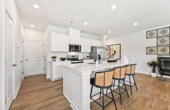 7268 Mulberry St in Flowery Branch, GA - Building Photo - Building Photo