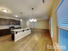 1123 Rankin Oaks St in Charlotte, NC - Foto de edificio - Building Photo