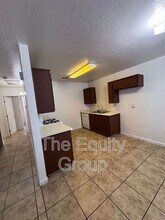 1423 E Douglas Ave in Visalia, CA - Building Photo - Building Photo