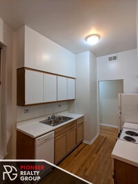 1427 N Dearborn St, Unit A4 in Chicago, IL - Building Photo - Building Photo