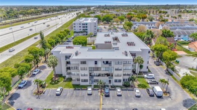 11755 SW 18th St in Miami, FL - Building Photo - Building Photo