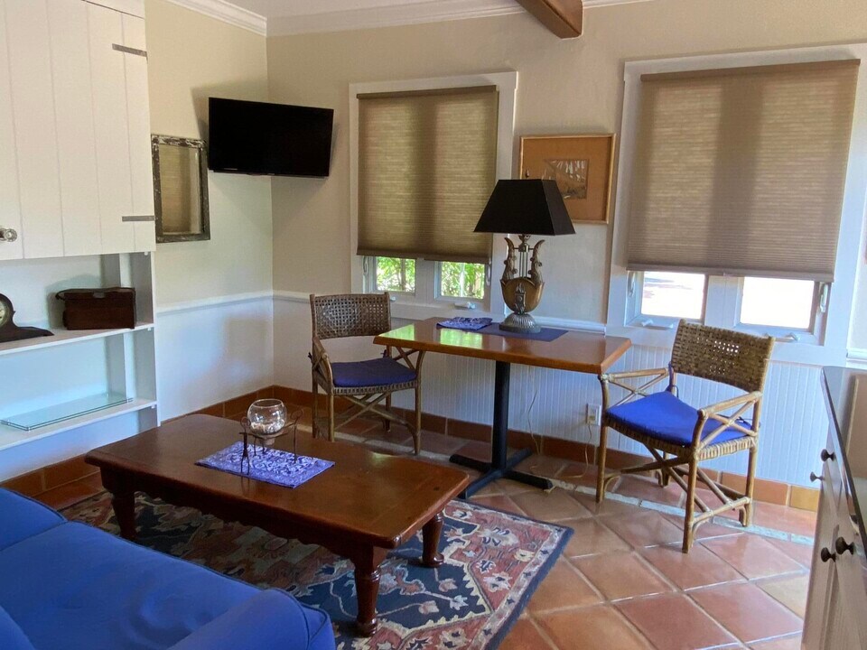 811 NE 8th Ave in Delray Beach, FL - Building Photo