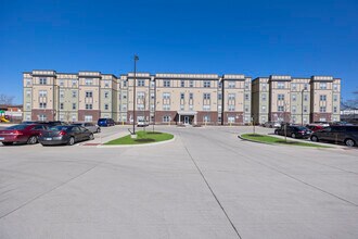 Lincoln Lofts in Bloomington, IL - Building Photo - Building Photo