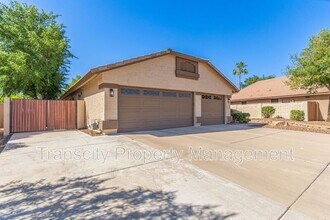 1028 E Orchid Ln in Gilbert, AZ - Building Photo - Building Photo