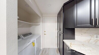 6628 N Clybourn Ave in Los Angeles, CA - Building Photo - Building Photo