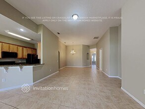 652 Newhall Ln in Debary, FL - Foto de edificio - Building Photo