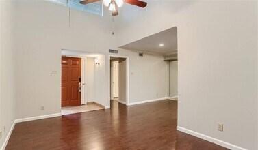 16301 Ledgemont Ln, Unit 269 in Addison, TX - Building Photo - Building Photo