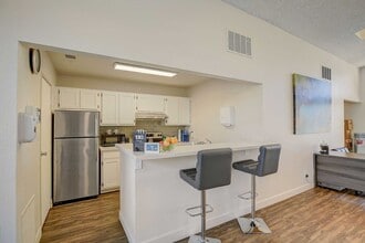 The Pines Henderson in Henderson, NV - Foto de edificio - Building Photo