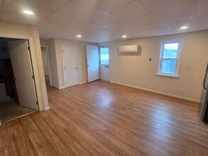 1 Railroad Ave, Unit Apt1 1st Floor in Wakefield, MA - Building Photo - Building Photo