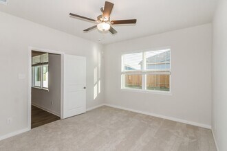 424 Mustang Trot Dr in Katy, TX - Building Photo - Building Photo