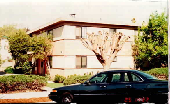 133 W F St in Benicia, CA - Foto de edificio - Building Photo