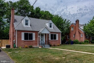 3034 Fenwick Rd in Falls Church, VA - Building Photo - Building Photo