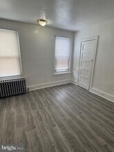 6422 N Lambert St in Philadelphia, PA - Building Photo - Building Photo