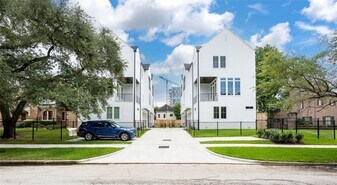 1911 Lauderdale St in Houston, TX - Building Photo