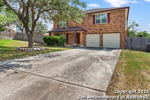 25002 Silverstone in San Antonio, TX - Building Photo