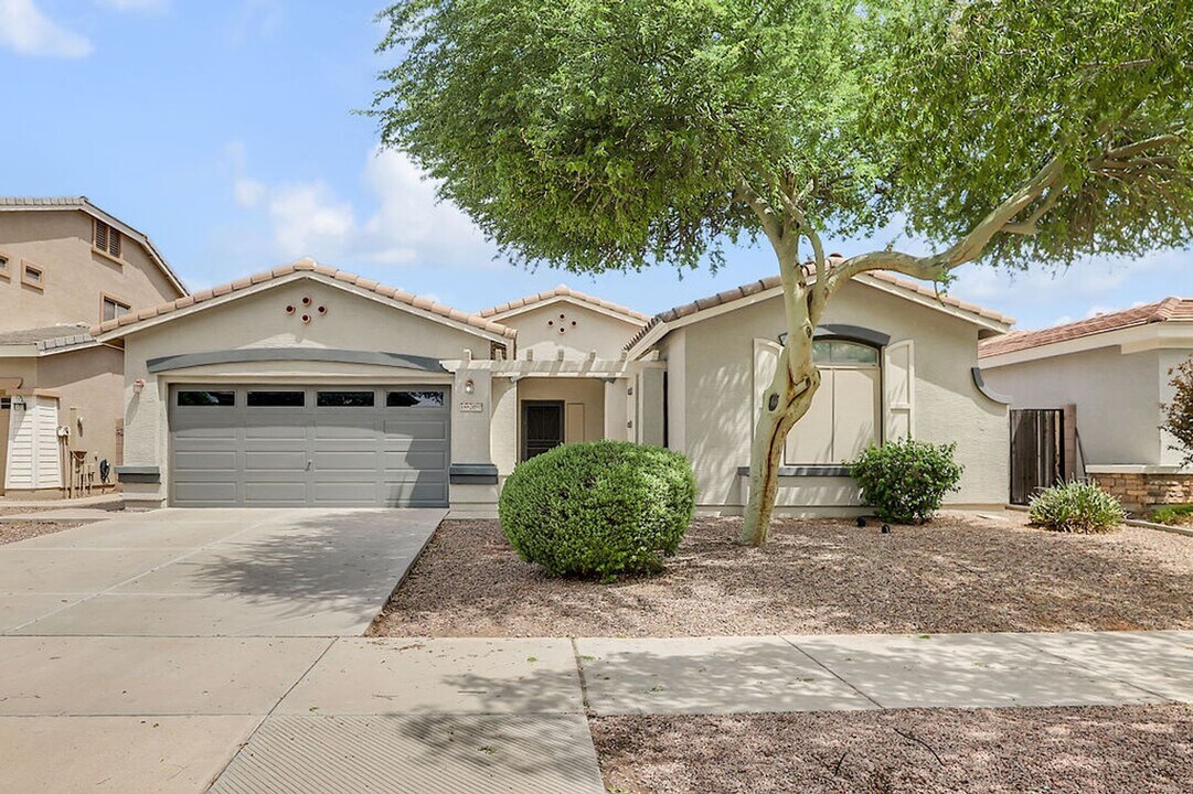 18826 E Kingbird Dr in Queen Creek, AZ - Building Photo