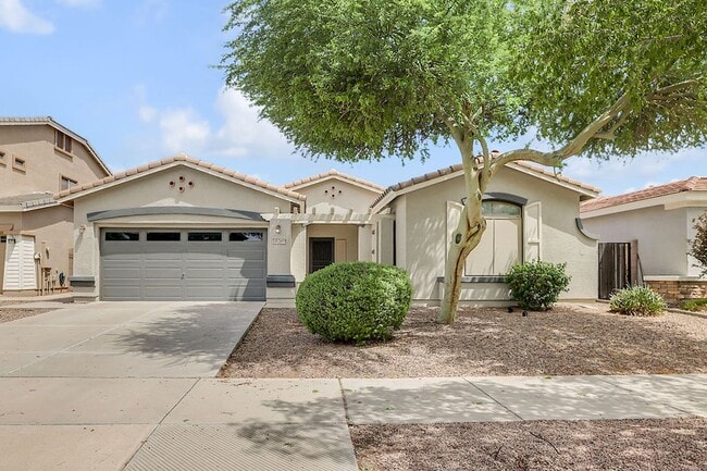 property at 18826 E Kingbird Dr