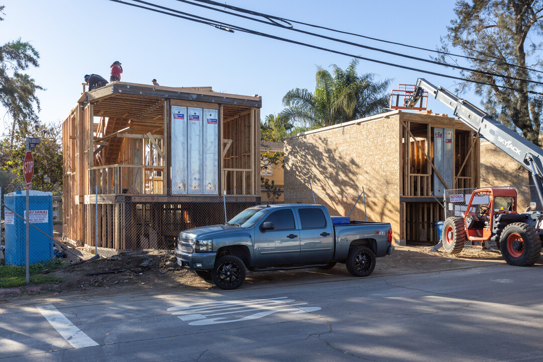 11700-11706 Charnock Rd in Los Angeles, CA - Building Photo