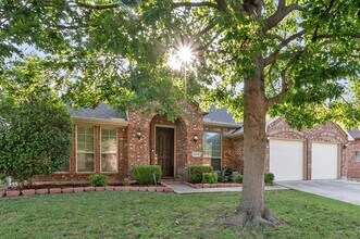 2208 Hillary Trail in Mansfield, TX - Building Photo - Building Photo