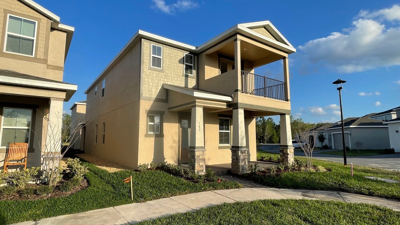 780 Yukon Ln in Debary, FL - Foto de edificio