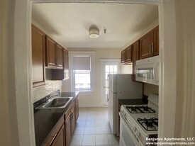 122 Washington St, Unit 44 in Boston, MA - Building Photo