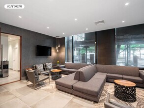 1755 York Ave in New York, NY - Building Photo - Building Photo
