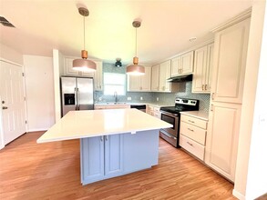 3202 Nancy Gale Dr in Austin, TX - Building Photo - Building Photo