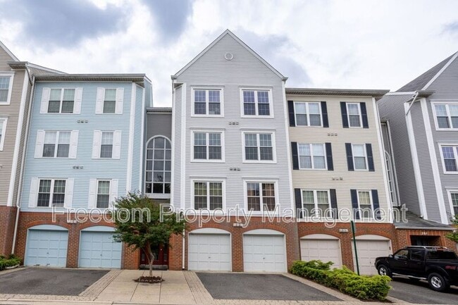 property at 279 S Pickett St