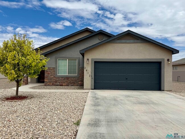 property at 2412 W Briscoe Ave