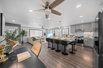 10983 Parkdale Ave in San Diego, CA - Foto de edificio - Building Photo