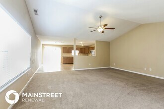 2226 Leaf Dr in Indianapolis, IN - Foto de edificio - Building Photo