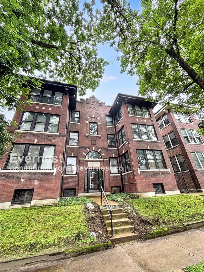 property at 4166 Russell Blvd
